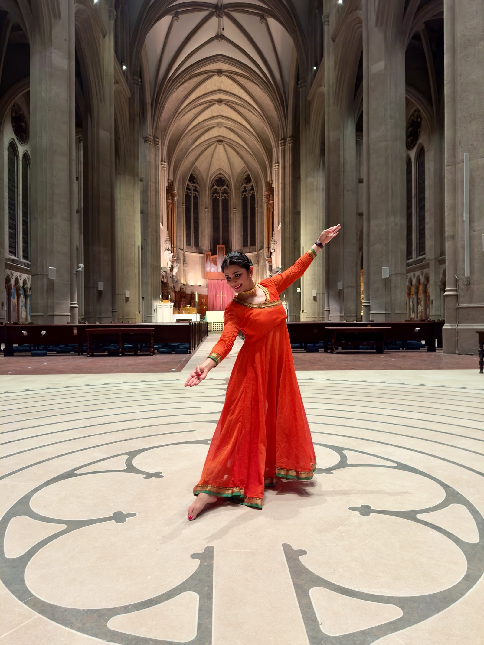 Pooja Khandelwal performing Kathak at Grace Cathedral